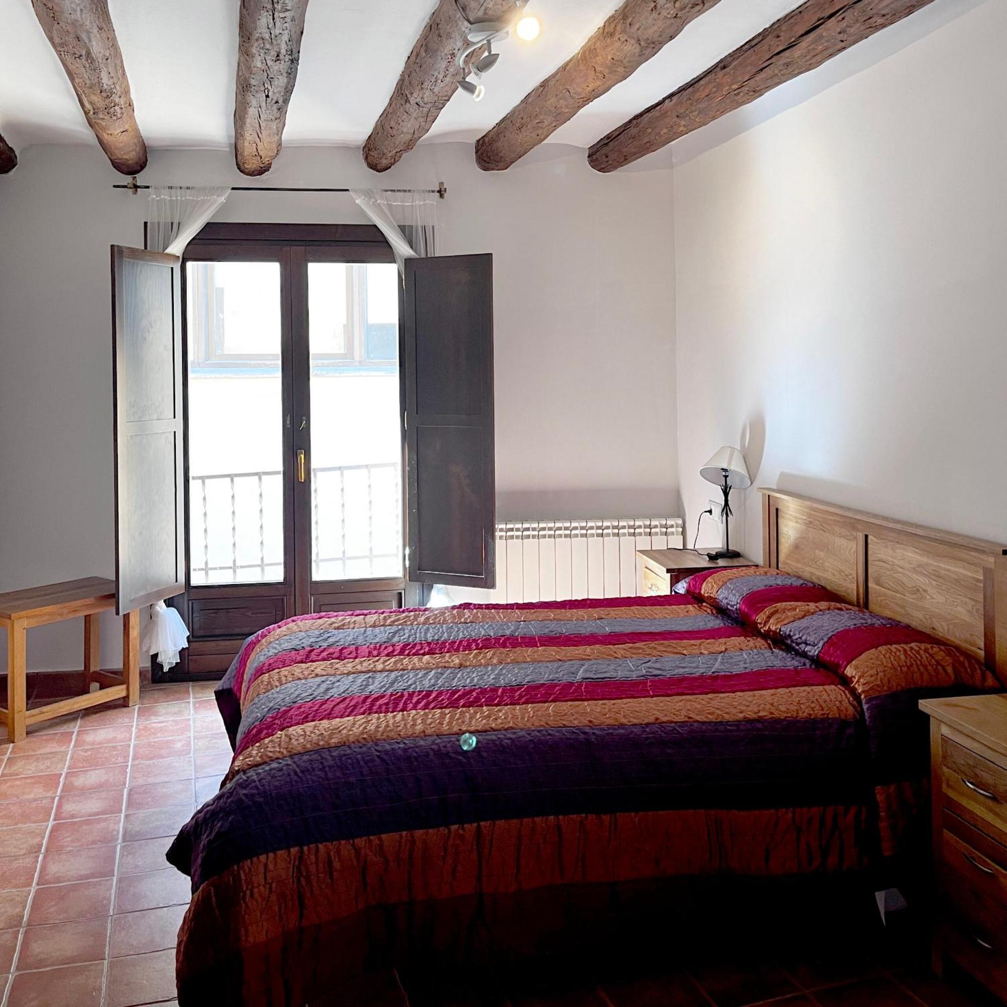 Apartamentos Angelus Plaza Mayor De Graus Exteriér fotografie