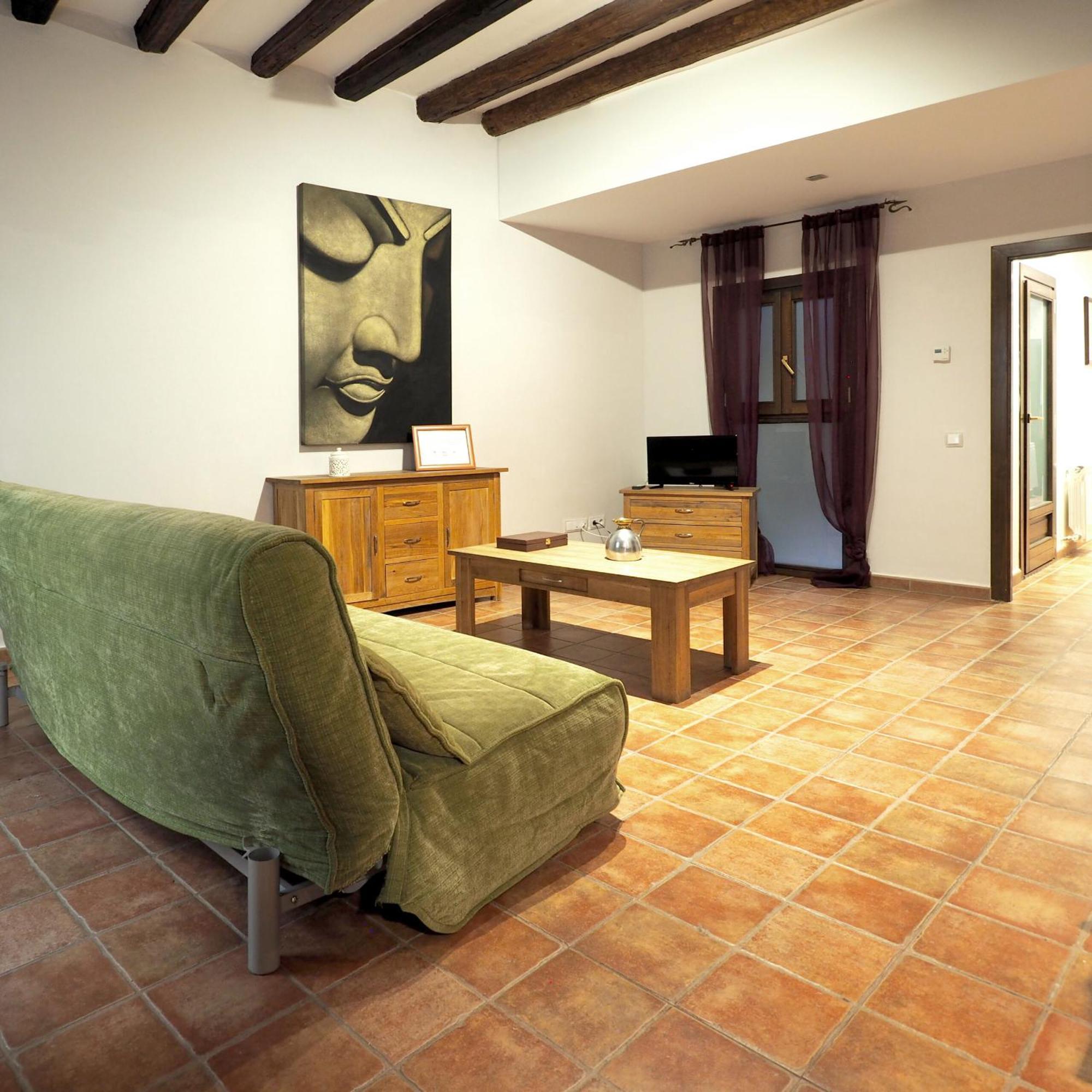 Apartamentos Angelus Plaza Mayor De Graus Exteriér fotografie